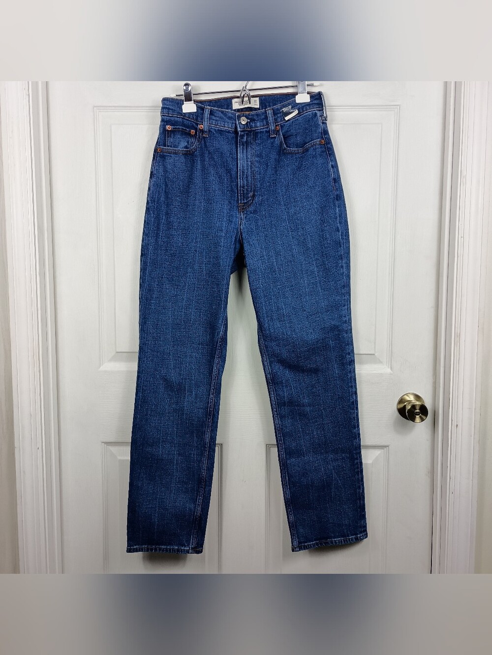 Abercrombie Fitch Curve Love Ultra High Rise Ankle Straight Jean 29L Blue NWT